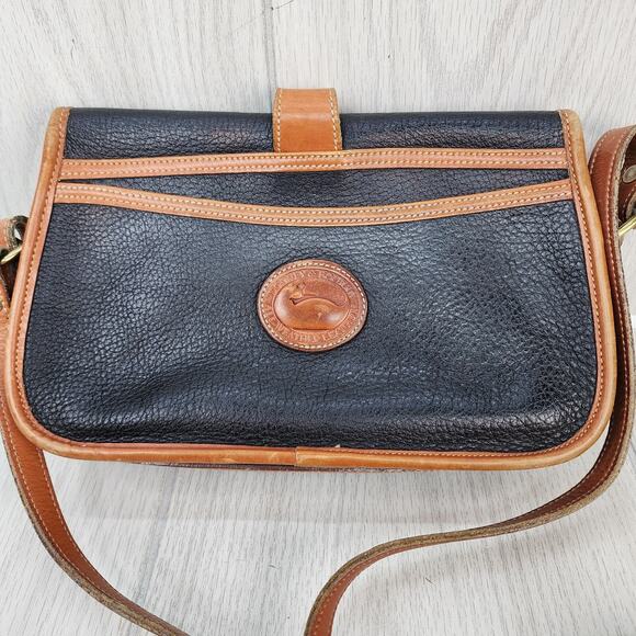 Vtg Dooney & Bourke Pebble Leather Crossbody Purse Black Brown Trim Shoulder Bag - Picture 7 of 16